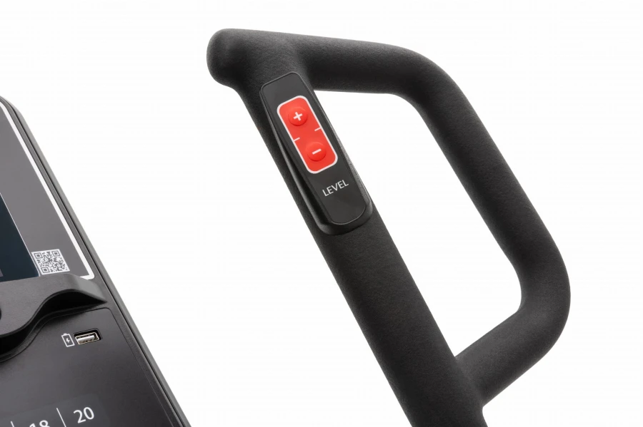Handlebar-controls.jpg